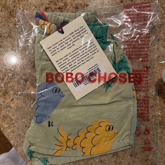 BOBO CHOSES MULTICOLOR FISH ALL OVER WOVEN SHORTS - Picture 2 of 2